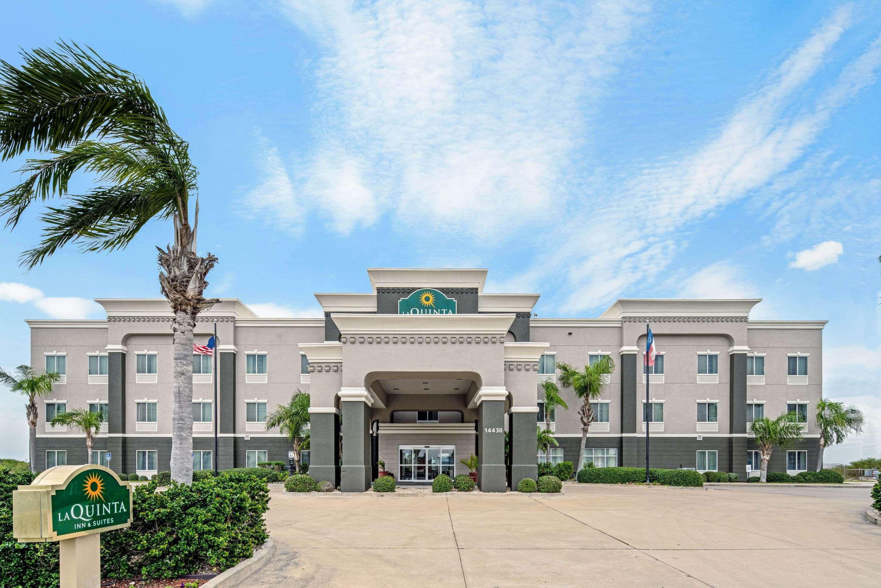 La Quinta By Wyndham Corpus Christi-N Padre Isl. Hotel Exterior photo